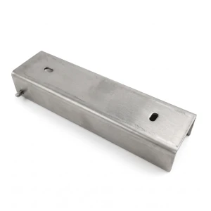 Profilé en C connecteur support pour soubassement 200x55 galvanisé